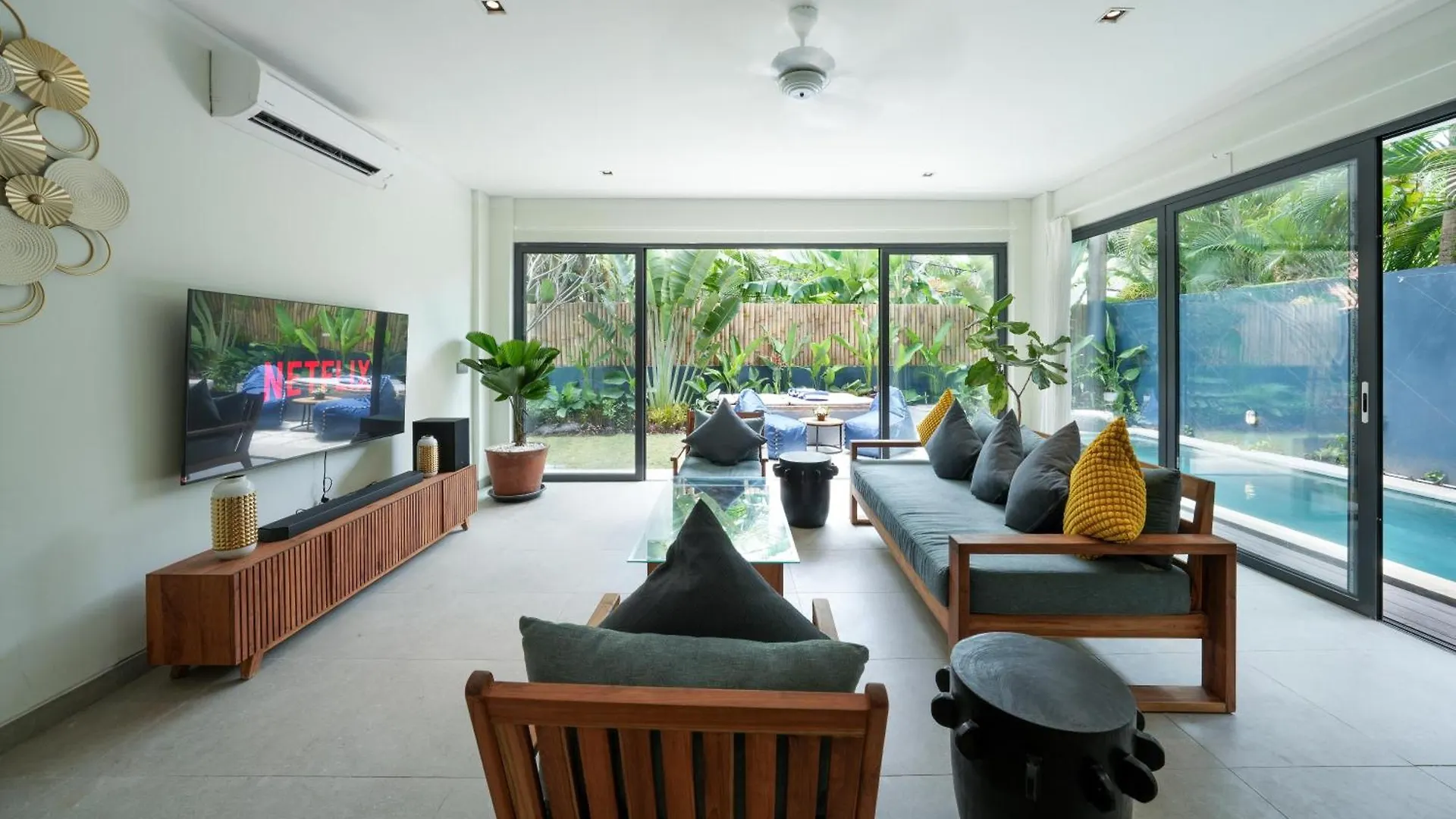 Twin Villas Drupadi 8Br Seminyak 0*,