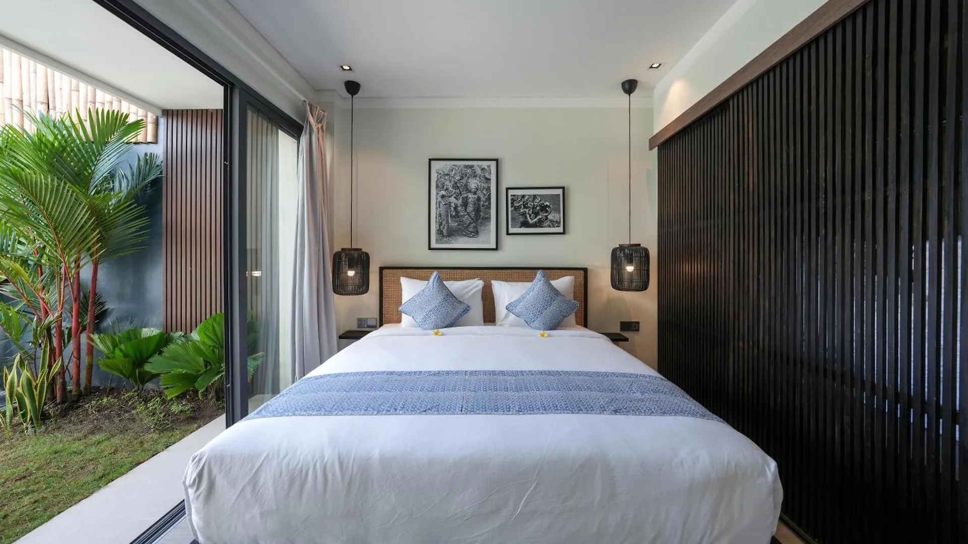Twin Villas Drupadi 8Br Seminyak