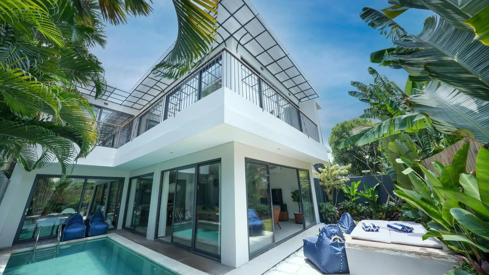Twin Villas Drupadi 8Br Seminyak location